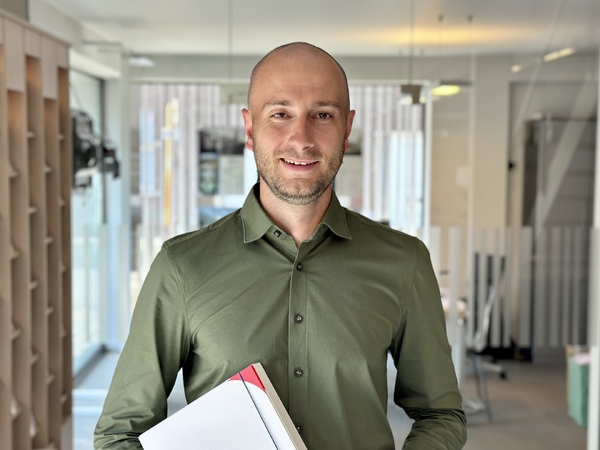 Jelle Jacobs onthaal en support Vansweevelt Vastgoed