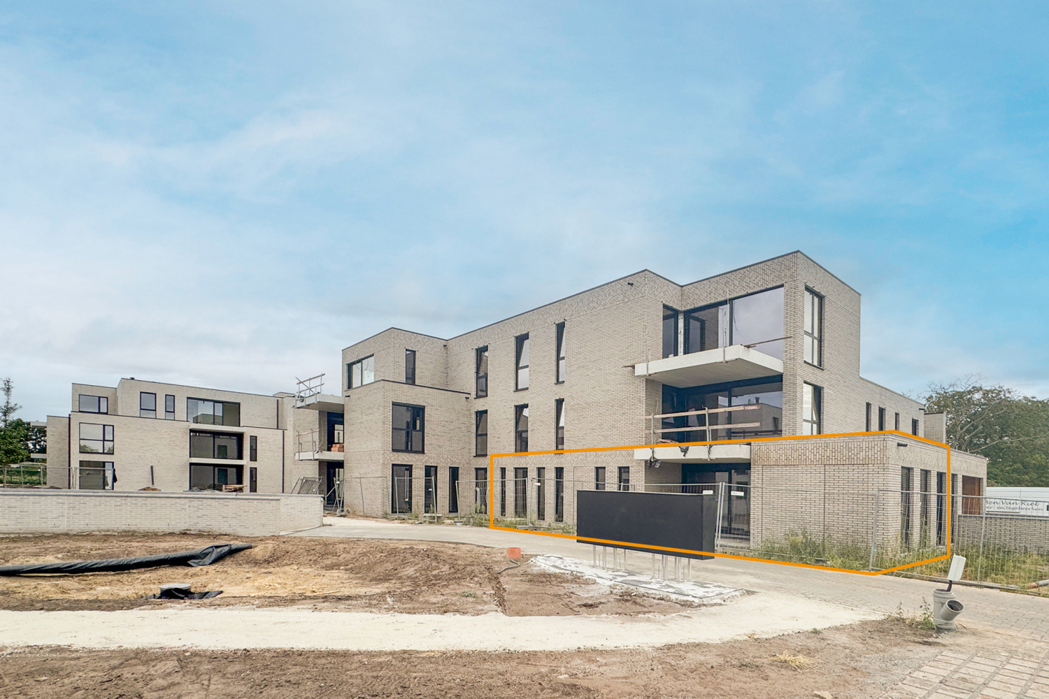 te koop commercieel ravels kerkstraat 31 d0 1 hr