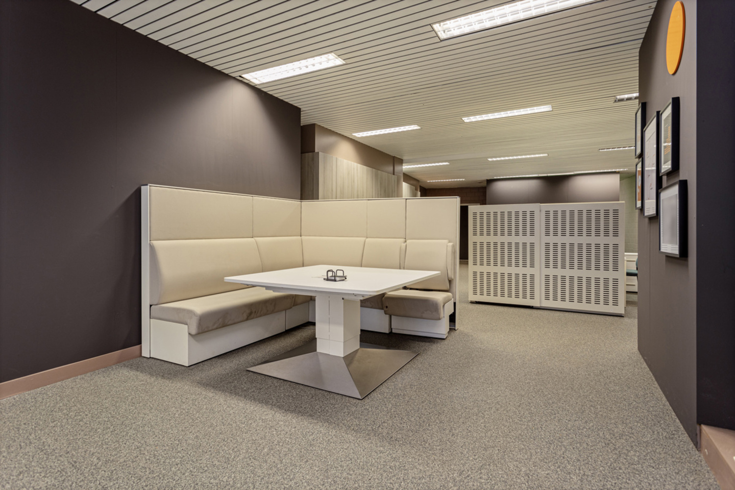 te koop commercieel turnhout de merodelei 86