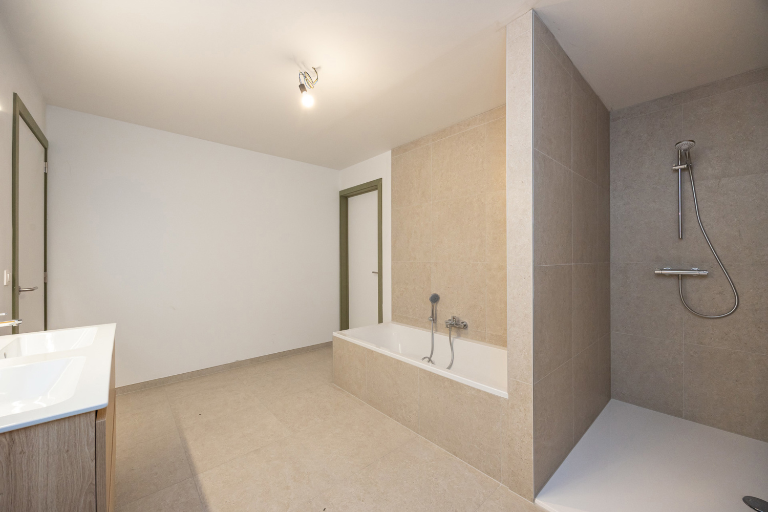 te koop appartement olen stationsstraat 24 app 22 7