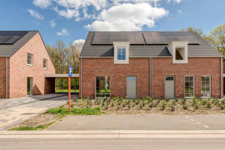 Dessel huis