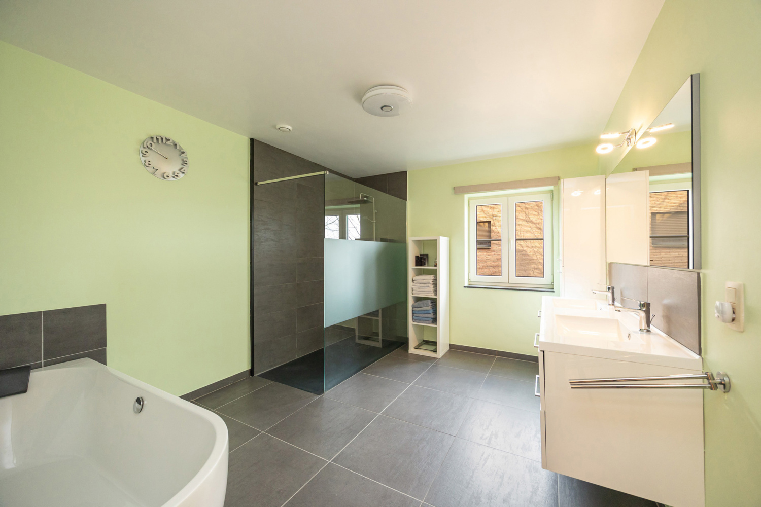 te koop huis lommel erfstraat 8a