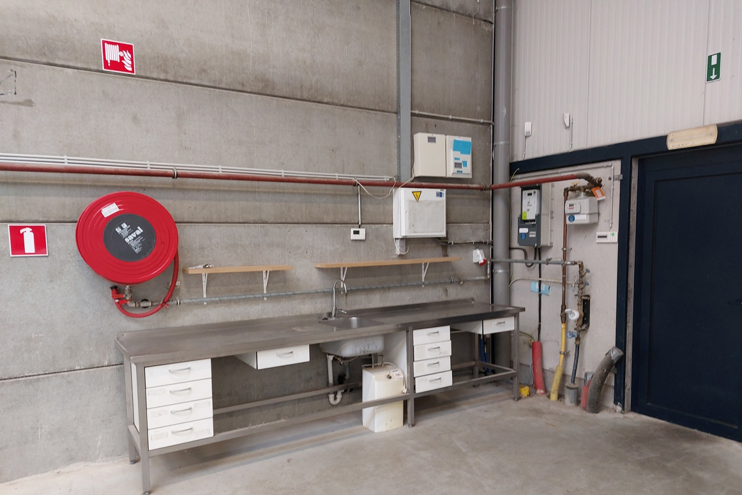 te huur industrieel merksplas industrieweg 13 1