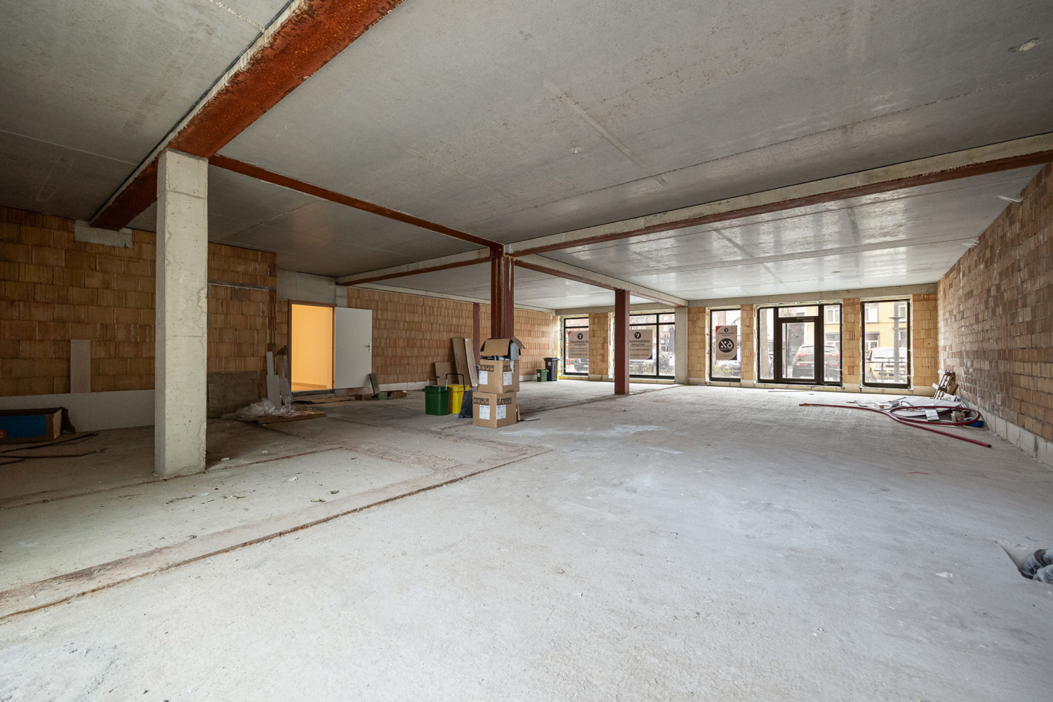 te koop commercieel balen markt hr1 6699582