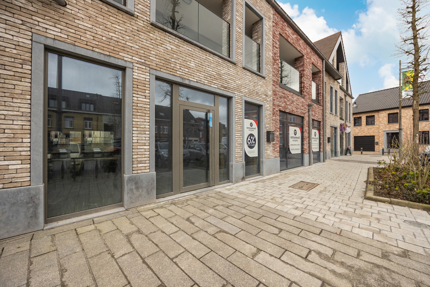 te koop commercieel balen markt hr1 6699582