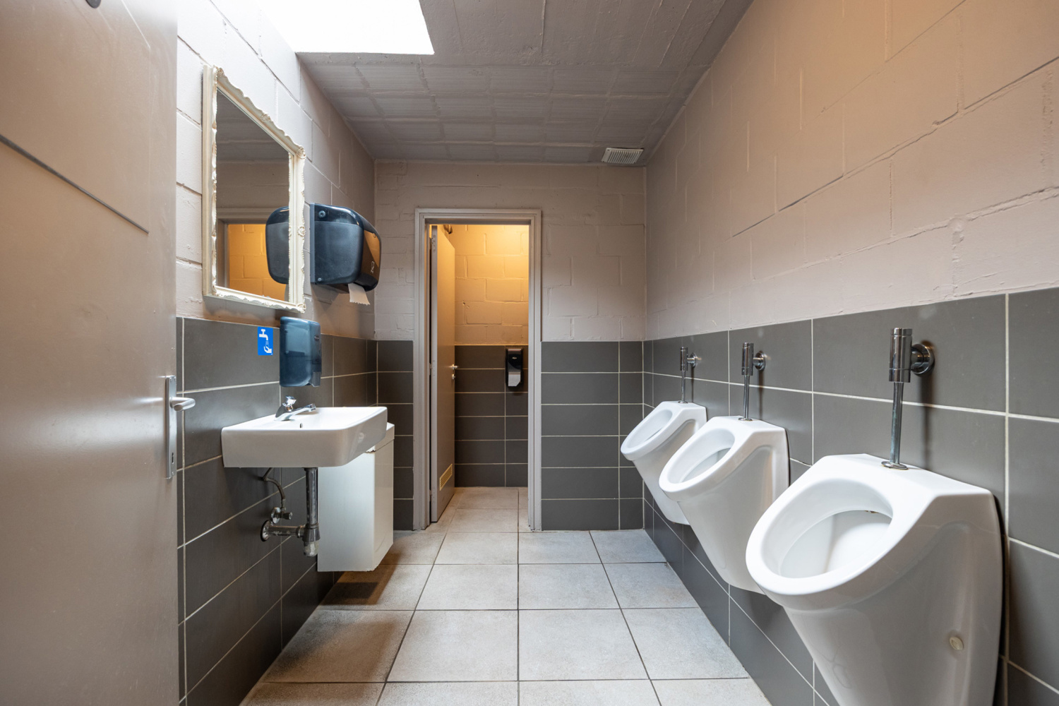 te koop commercieel turnhout lode peetersplantsoen 2