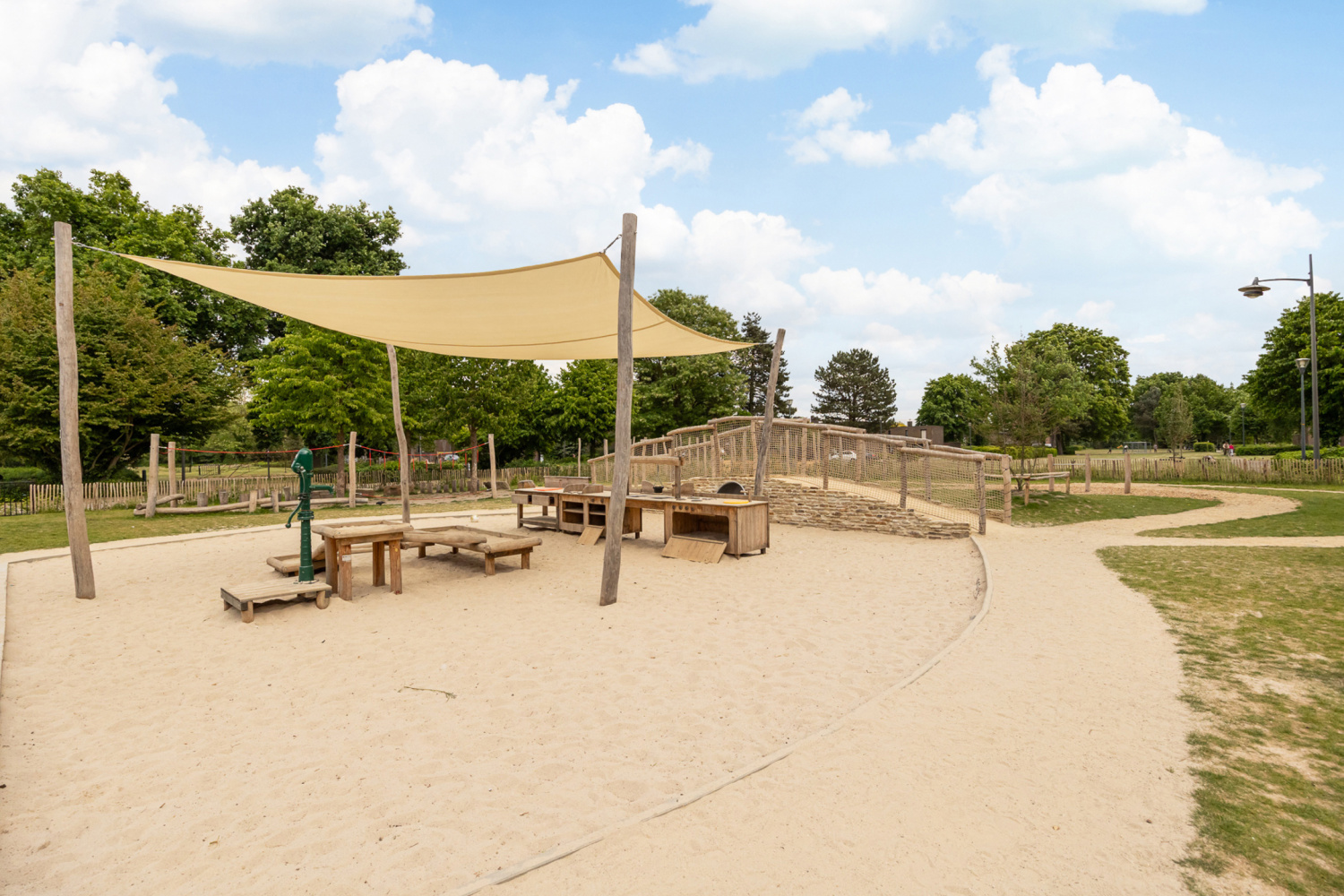 te koop commercieel turnhout lode peetersplantsoen 2