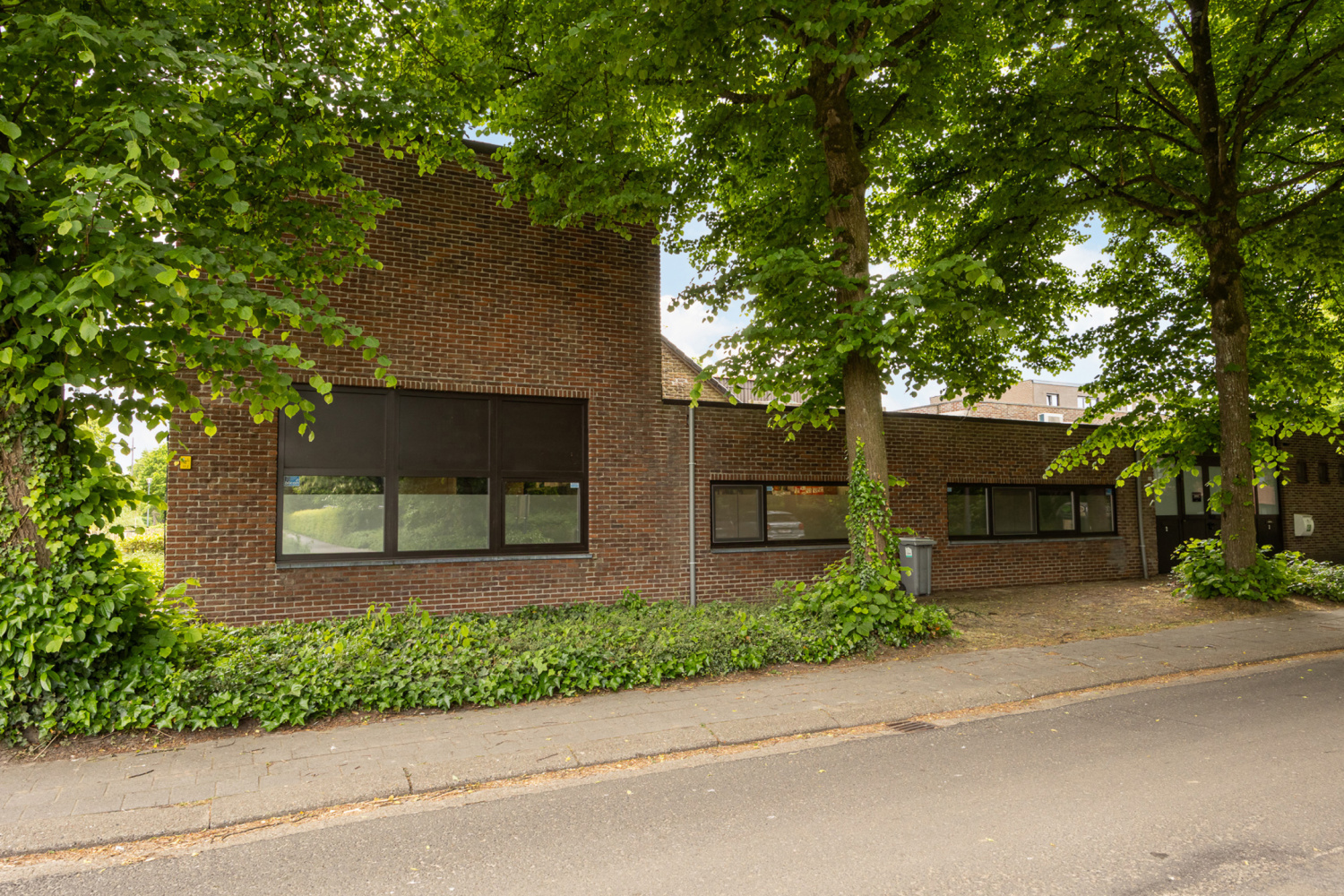 te koop commercieel turnhout lode peetersplantsoen 2