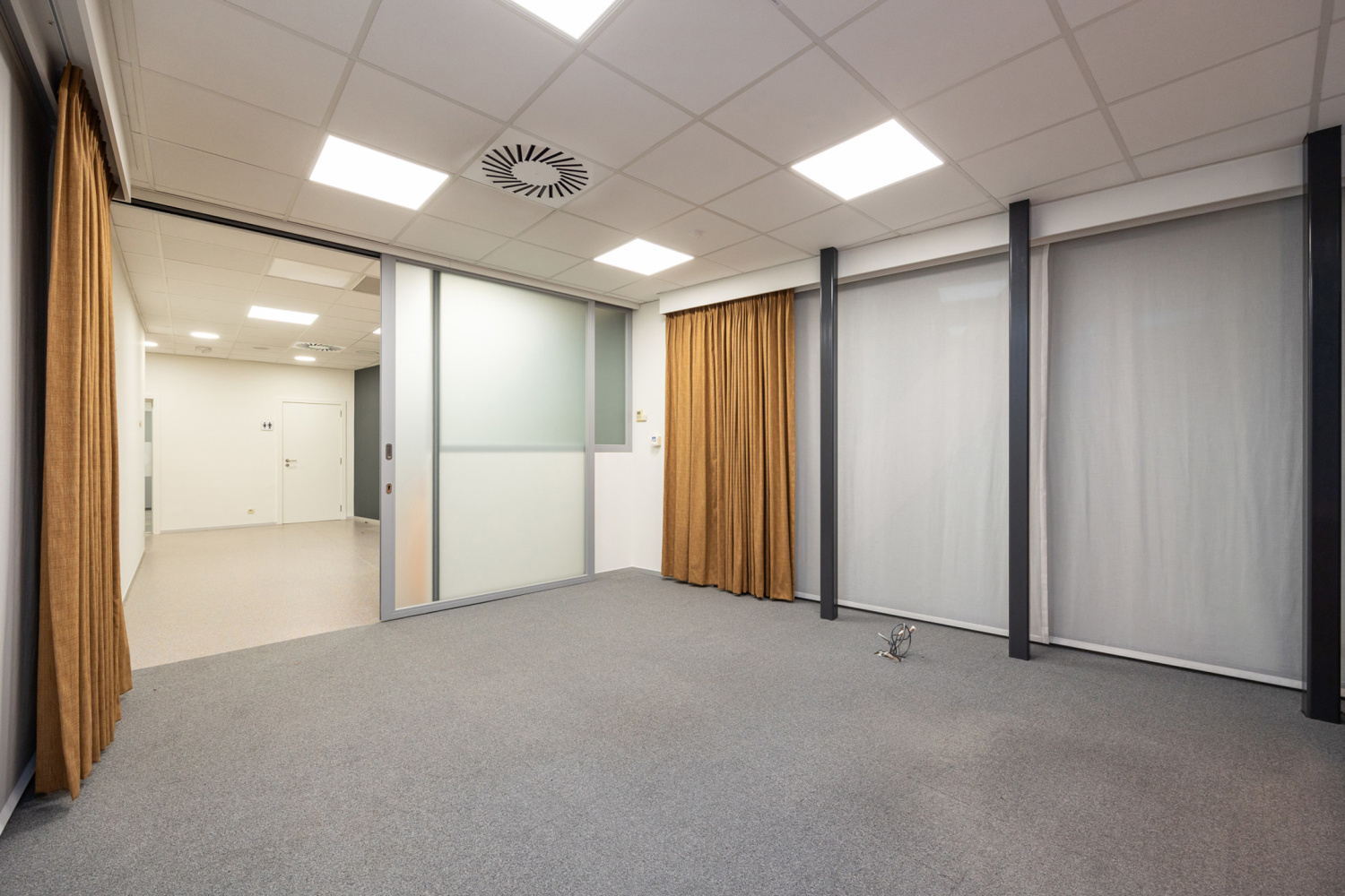 te koop commercieel oud turnhout steenweg op turnhout 39 6835103