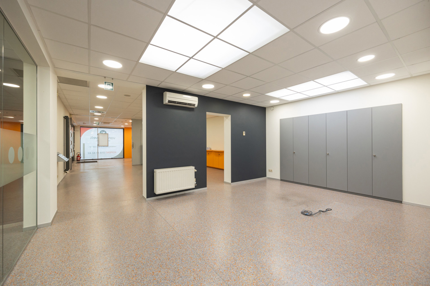 te koop commercieel oud turnhout steenweg op turnhout 39 6835103