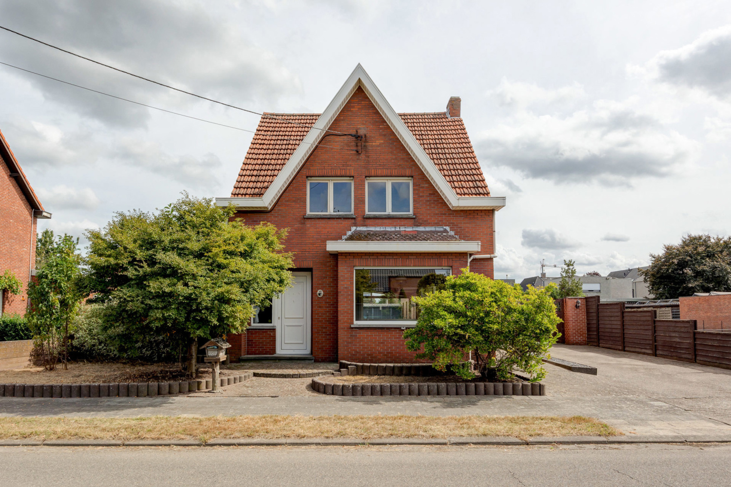 te koop huis dessel almenstraat 12