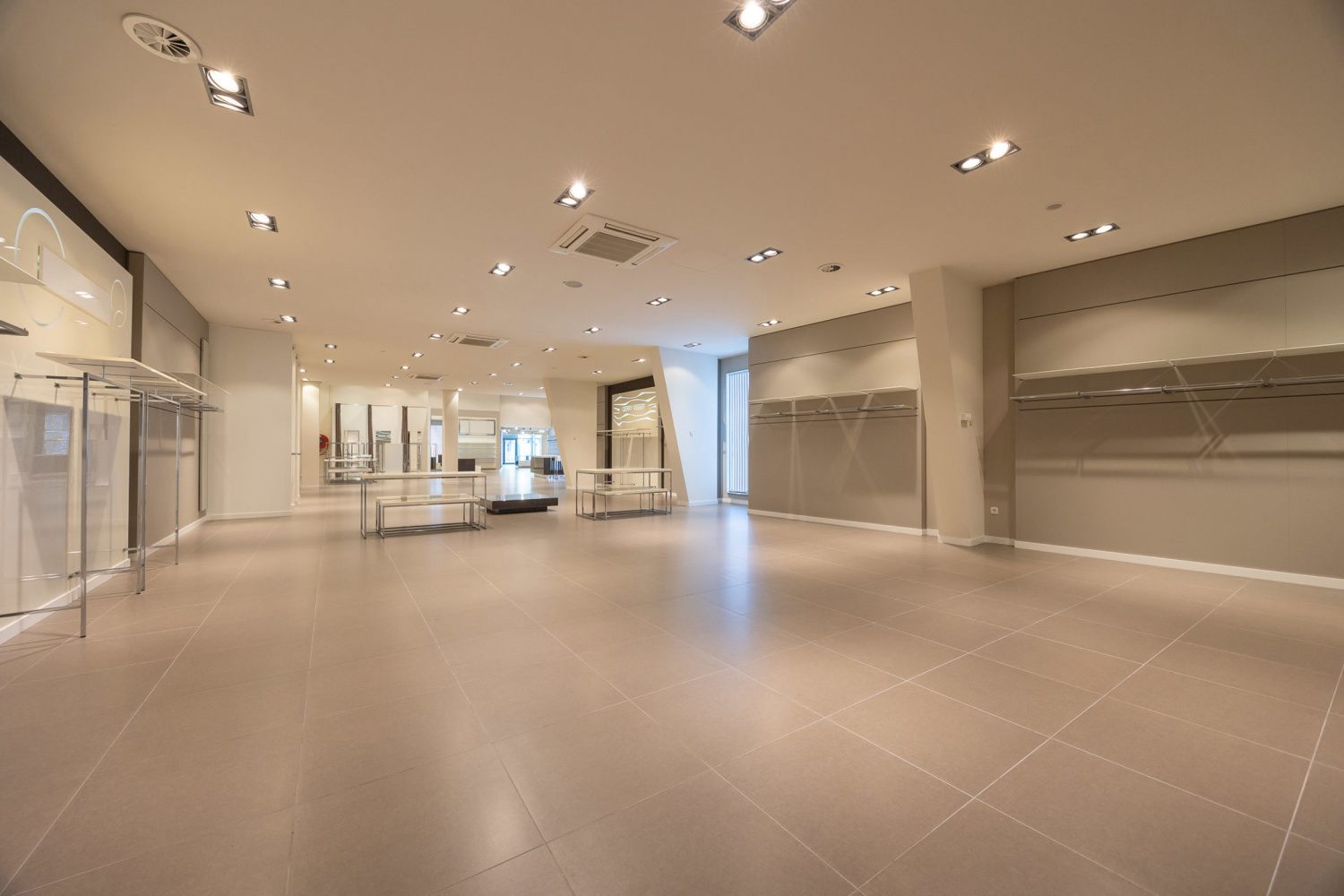 te huur commercieel herentals zandstraat 52 7119119