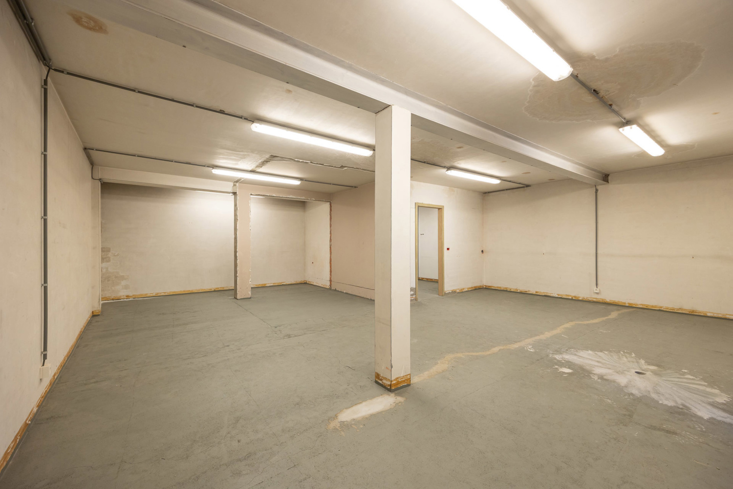 te huur commercieel herentals zandstraat 52 7119119