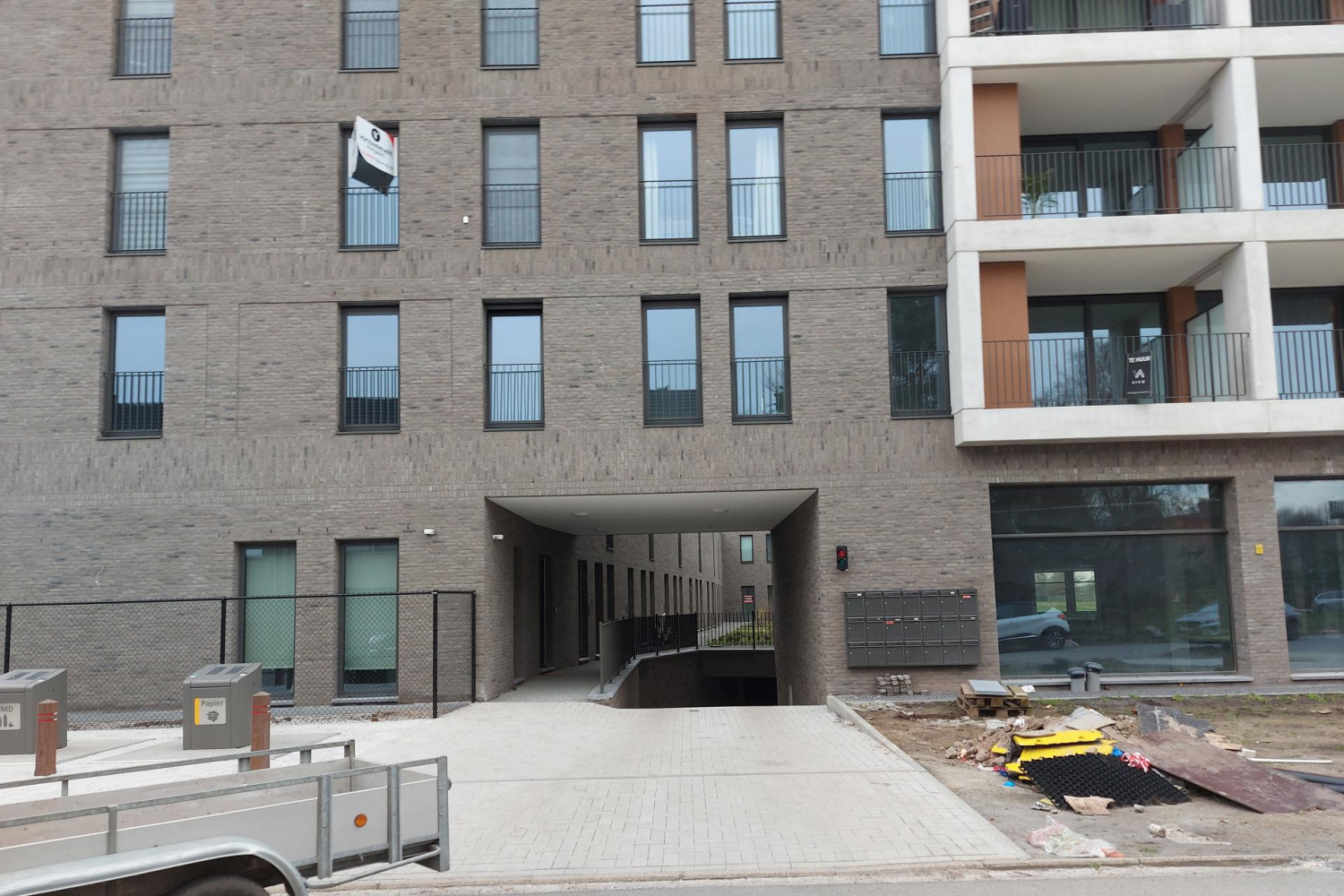 te huur garage parking geel meuldersplein 2 18