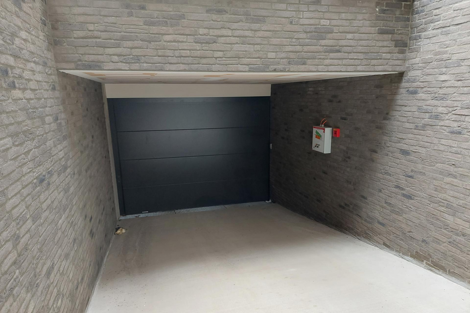 te huur garage parking geel meuldersplein 2 18