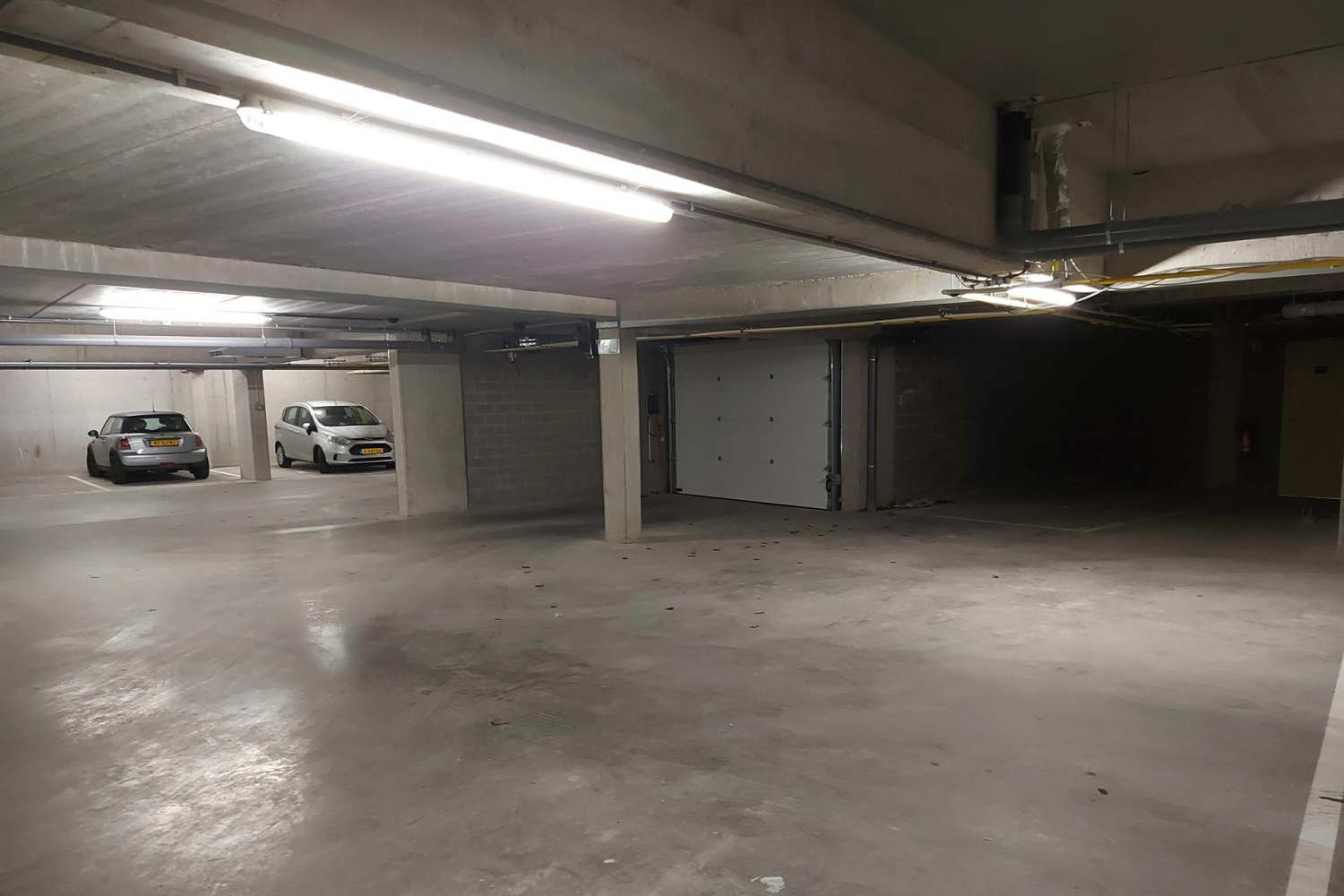 te huur garage parking geel meuldersplein 2 18