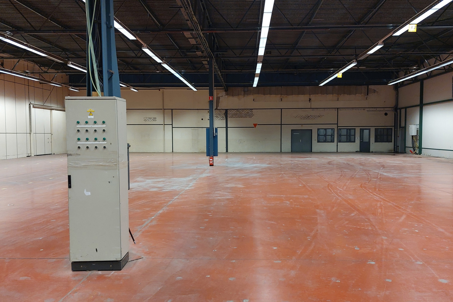 te huur industrieel geel bell telephonelaan 3