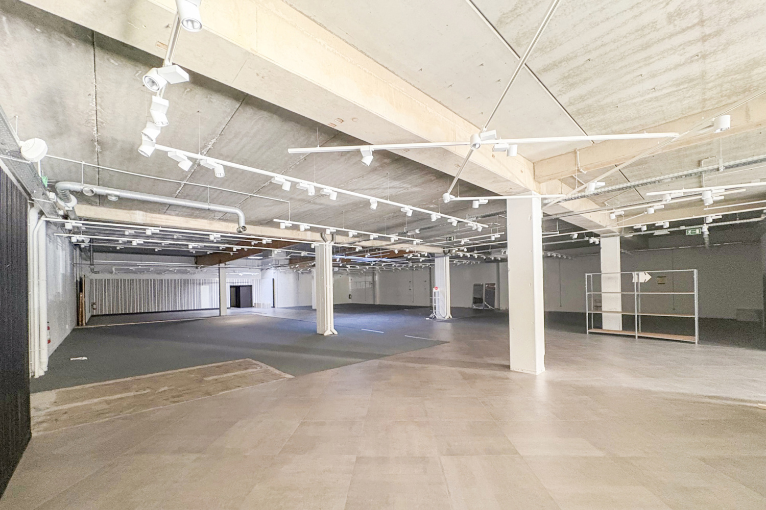 te koop commercieel turnhout papenbruggestraat 76