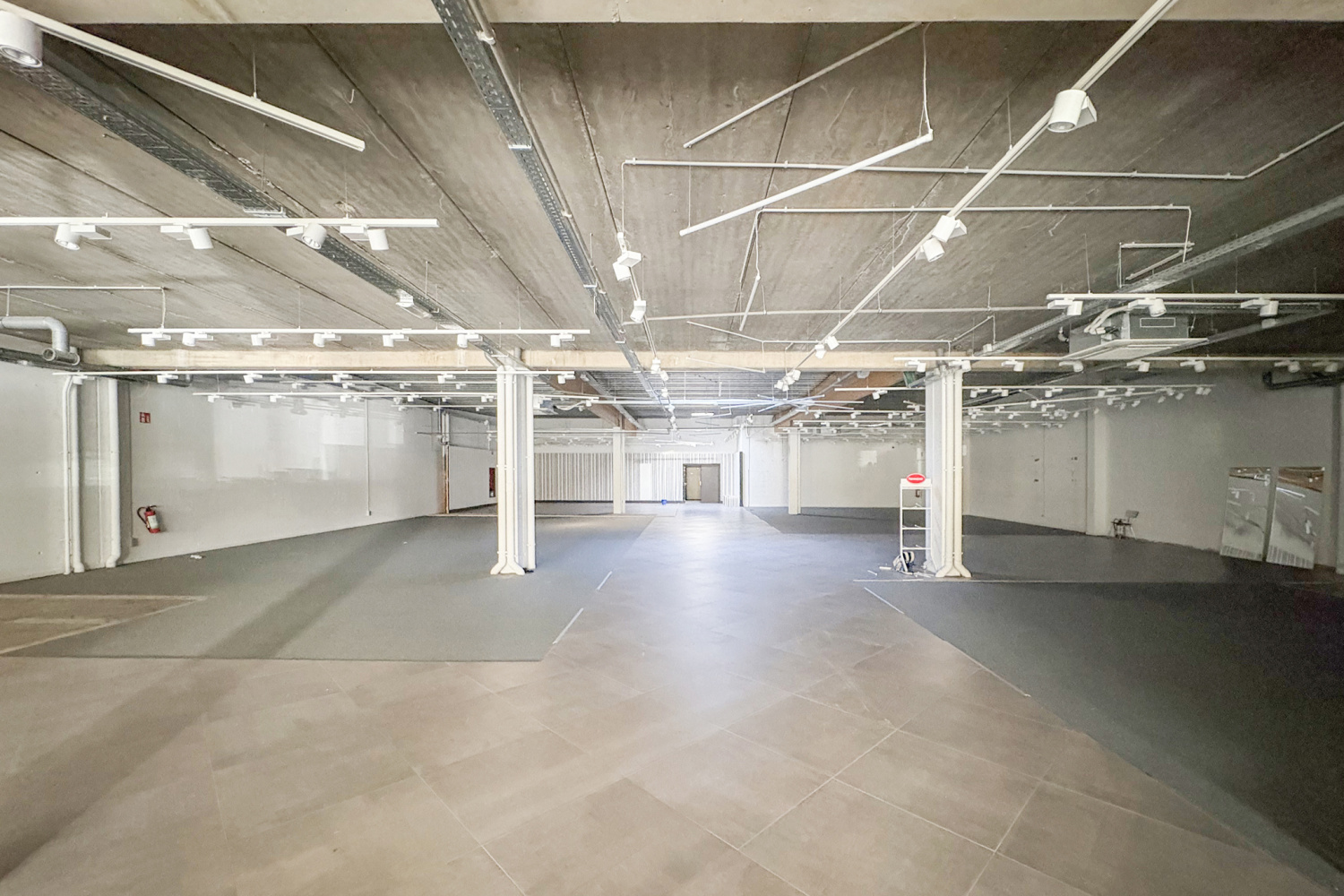 te koop commercieel turnhout papenbruggestraat 76