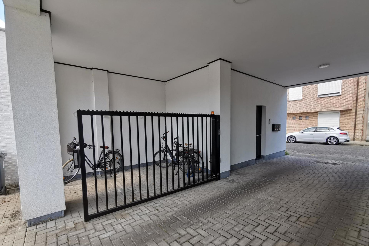 te huur garage parking turnhout steenweg op gierle 150 - afbeelding 1